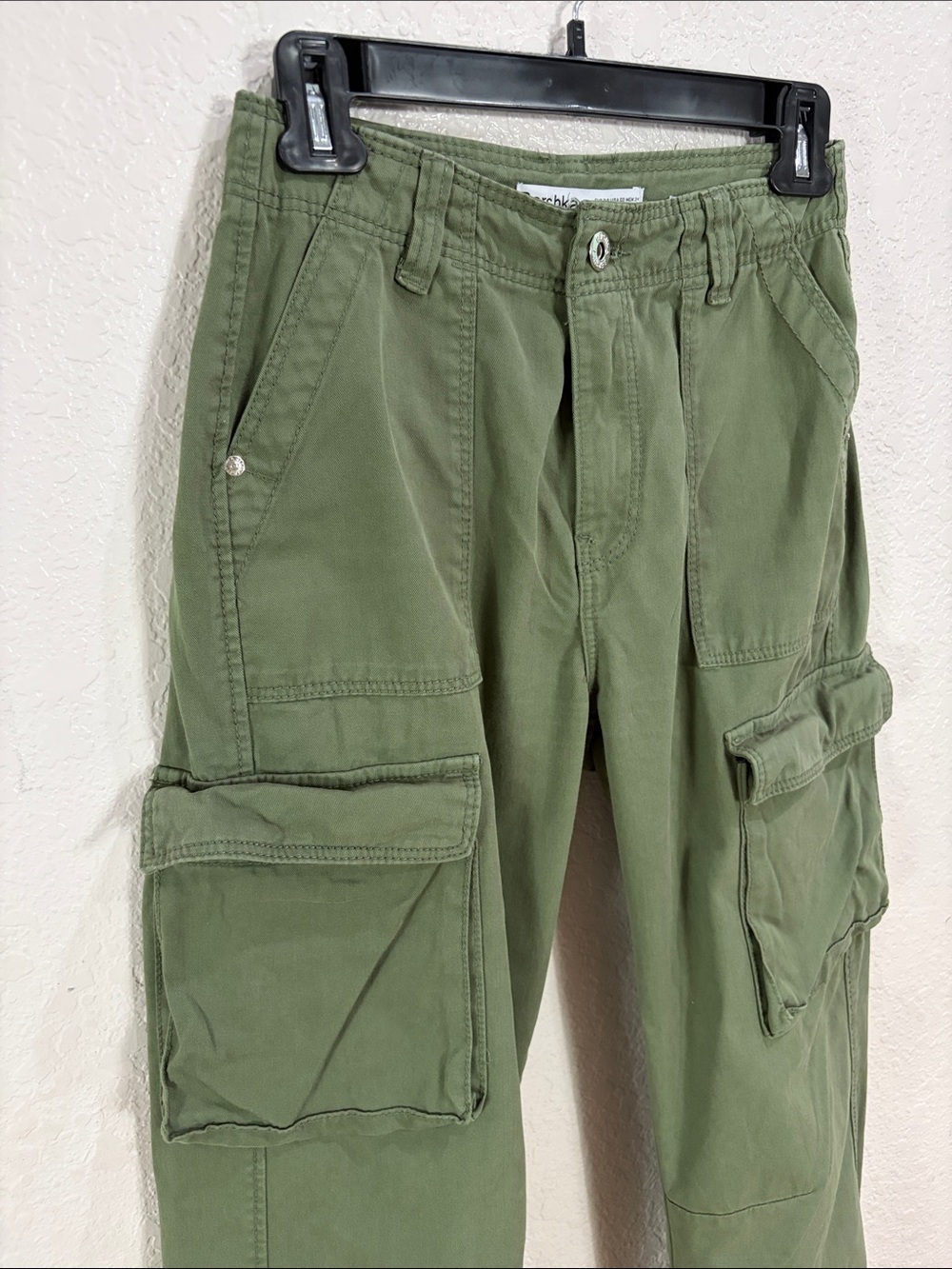 Bershka ,Size 2,Olive Green Cargo Pants - Classic Utility Style - Picture 4 of 17